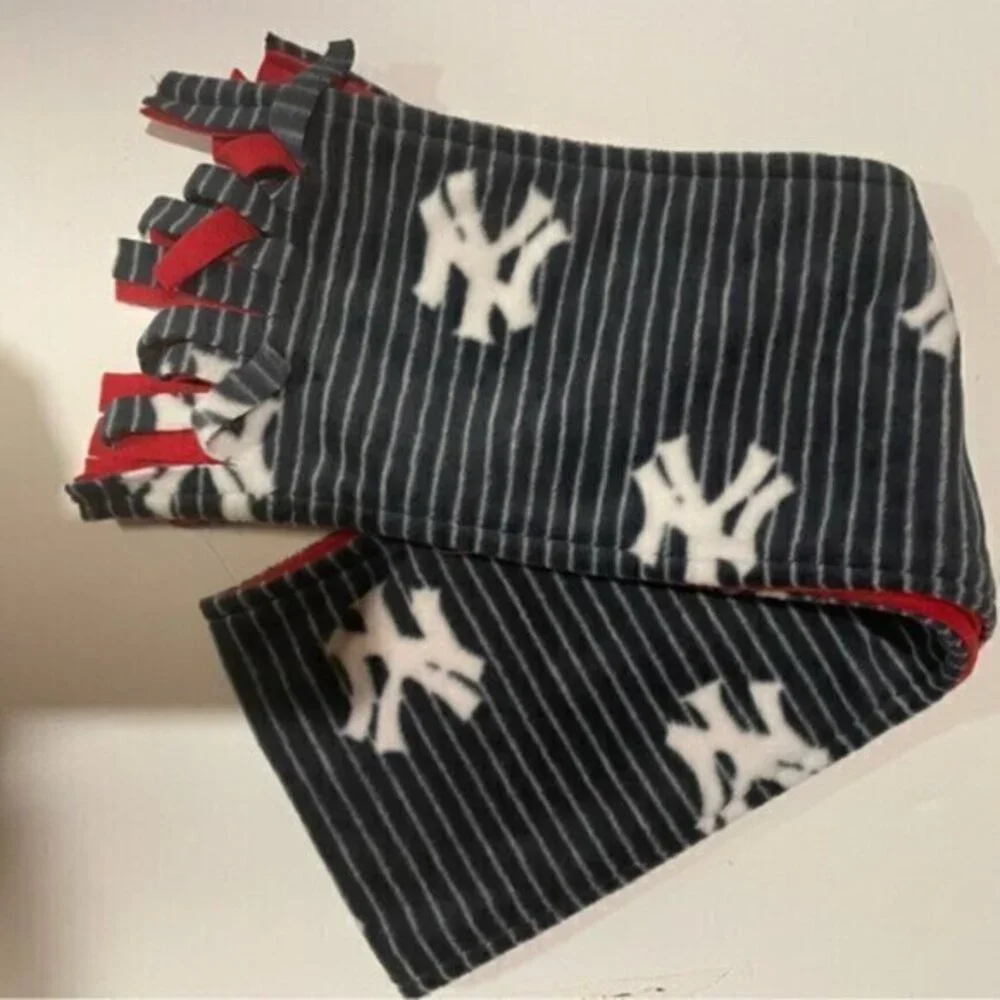New YorkYankees Fleece Scarf